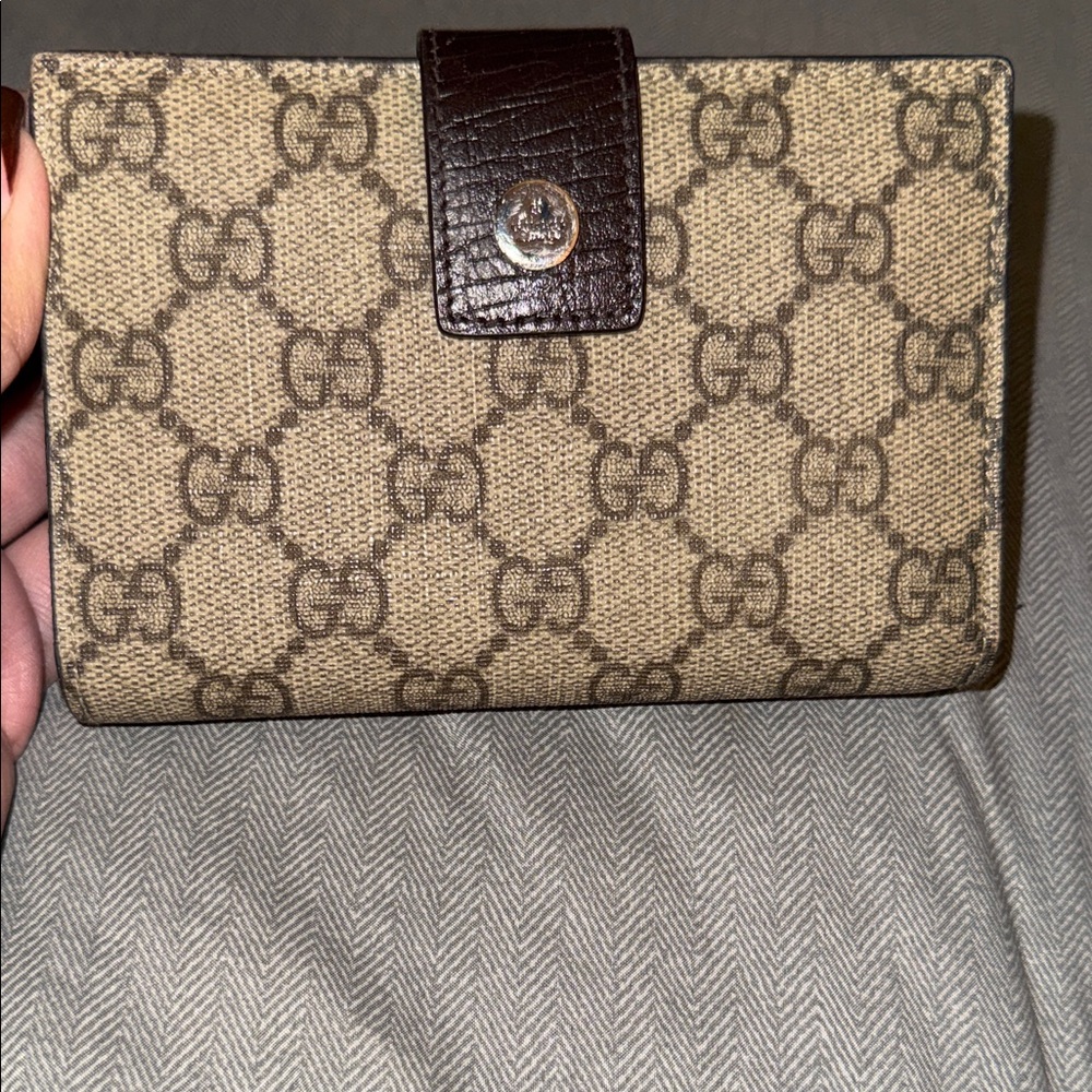 Vintage Gucci Supreme Canvas Wallet